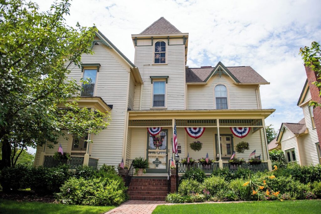 Carrier Houses B&B - Image 5