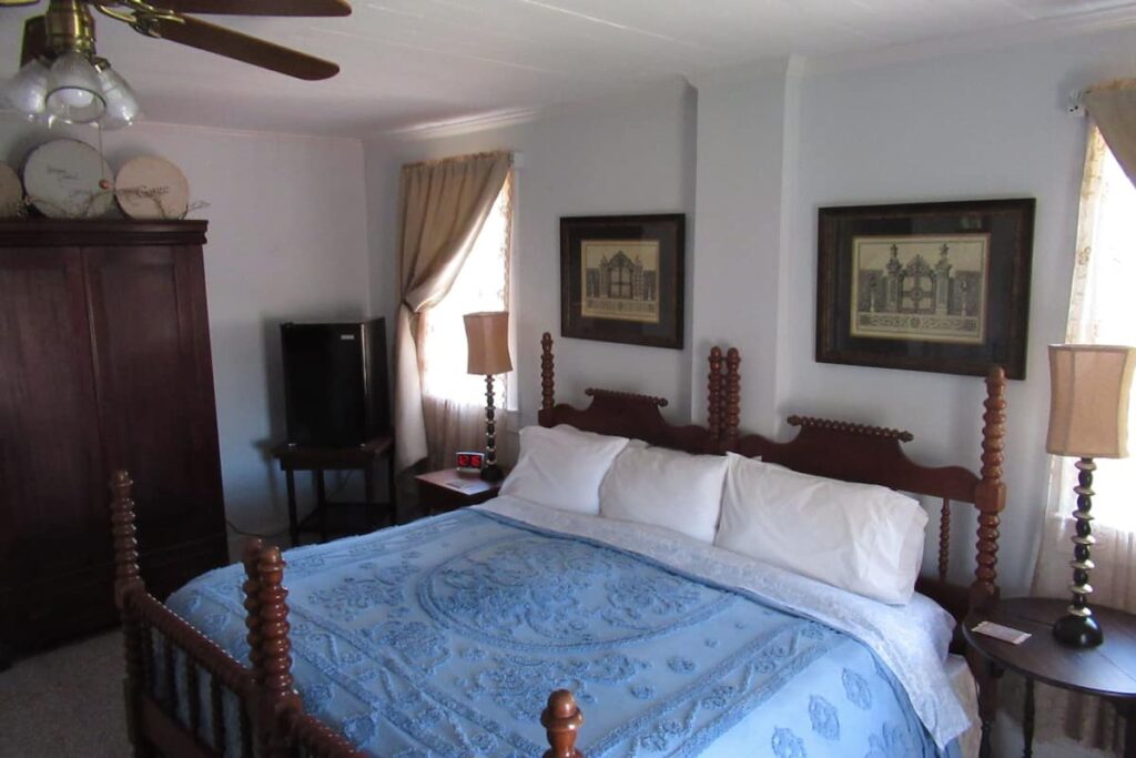 Carrier Houses B&B - Image 3