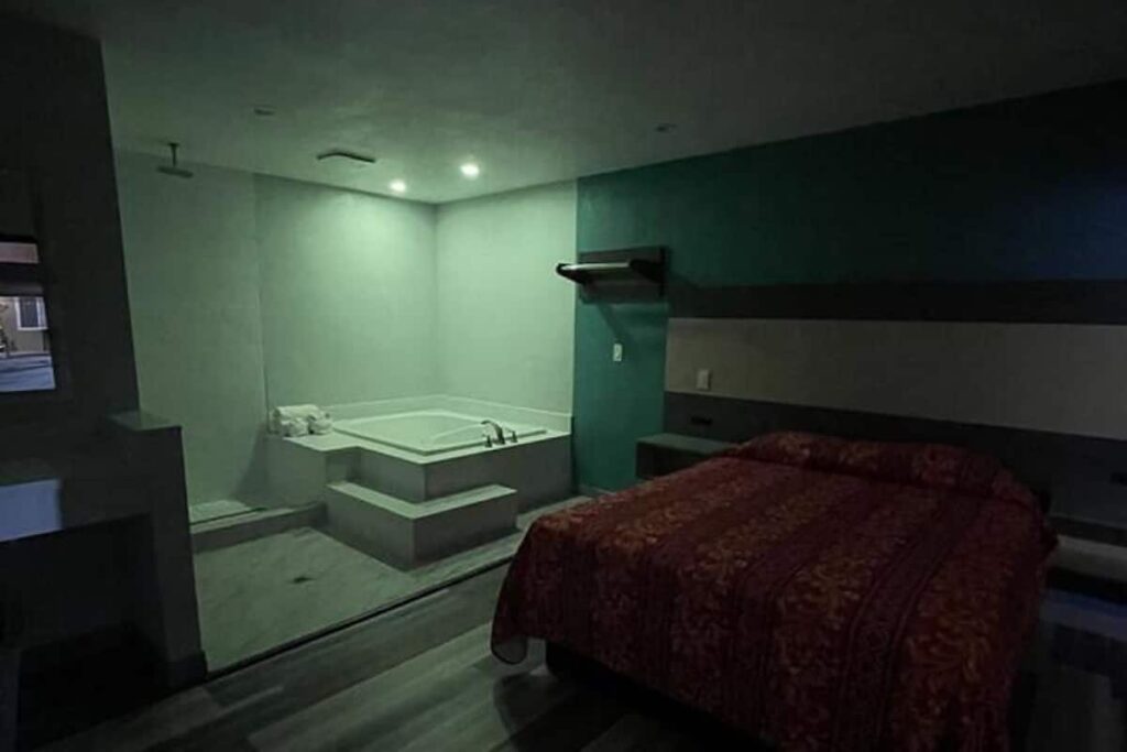 Casa Bell Motel - Image 1