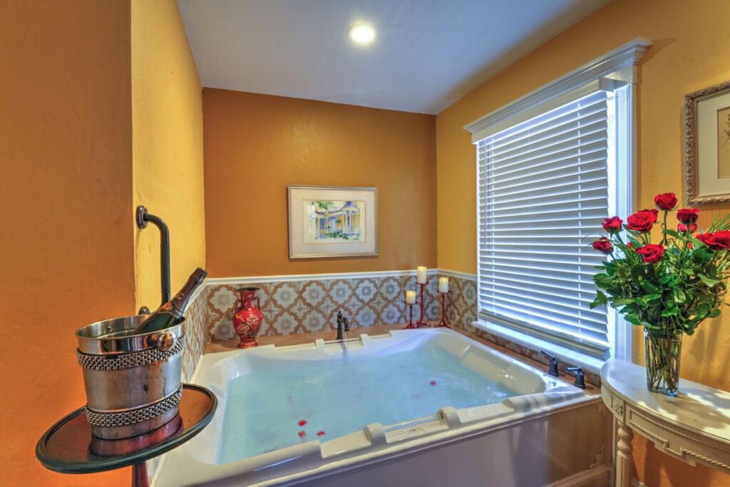 Casa De Solana Bed & Breakfast - Image 1