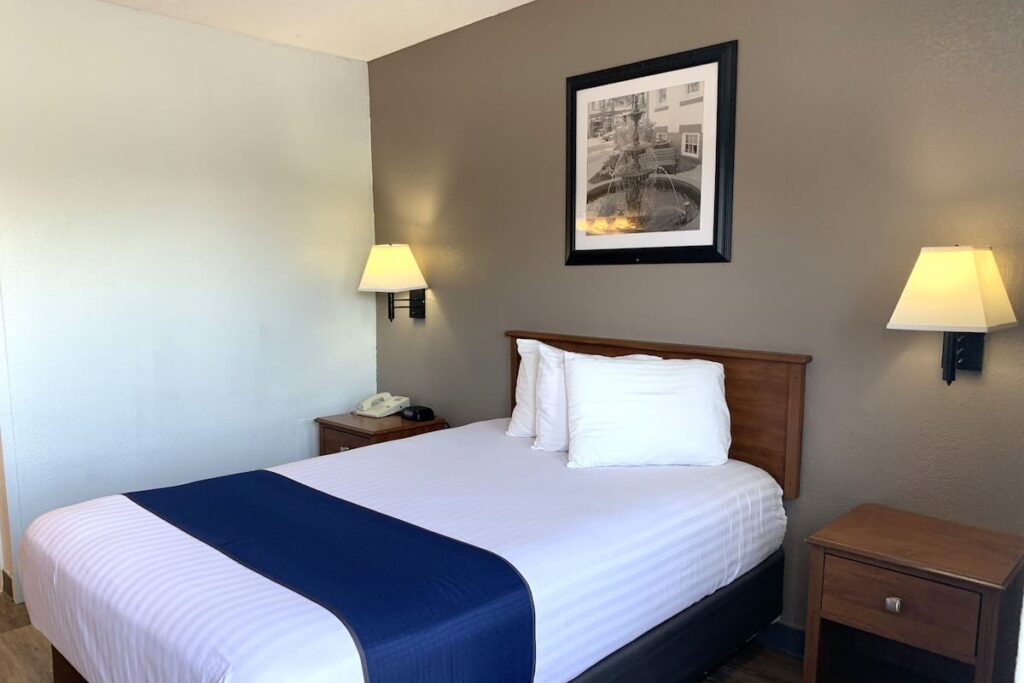 Cedar Cove - Image 3