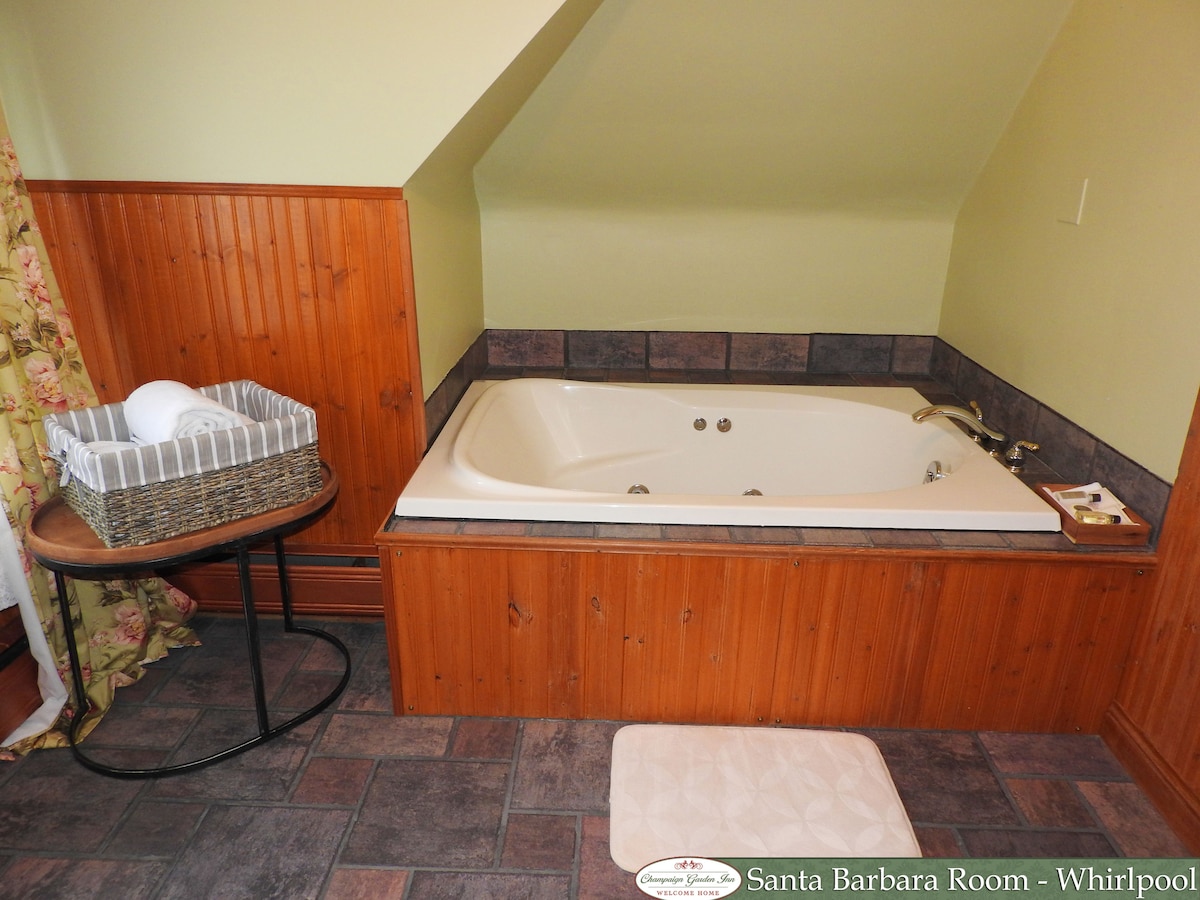 Champaign Garden Inn