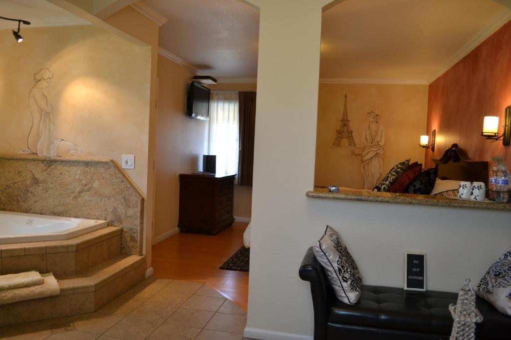 Chardonnay Lodge - Image 4