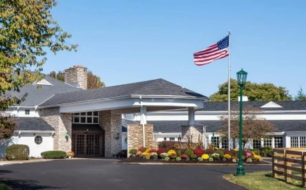 Cherry Valley Hotel - Image 2