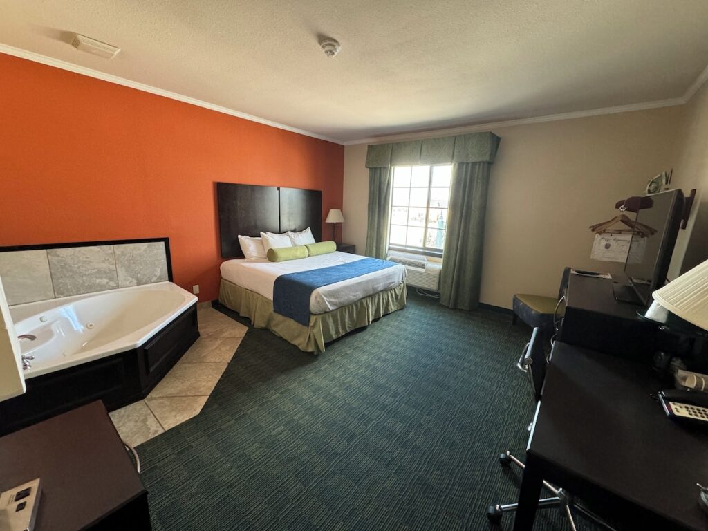 Cityview Inn & Suites Downtown RiverCenter Area - Image 3