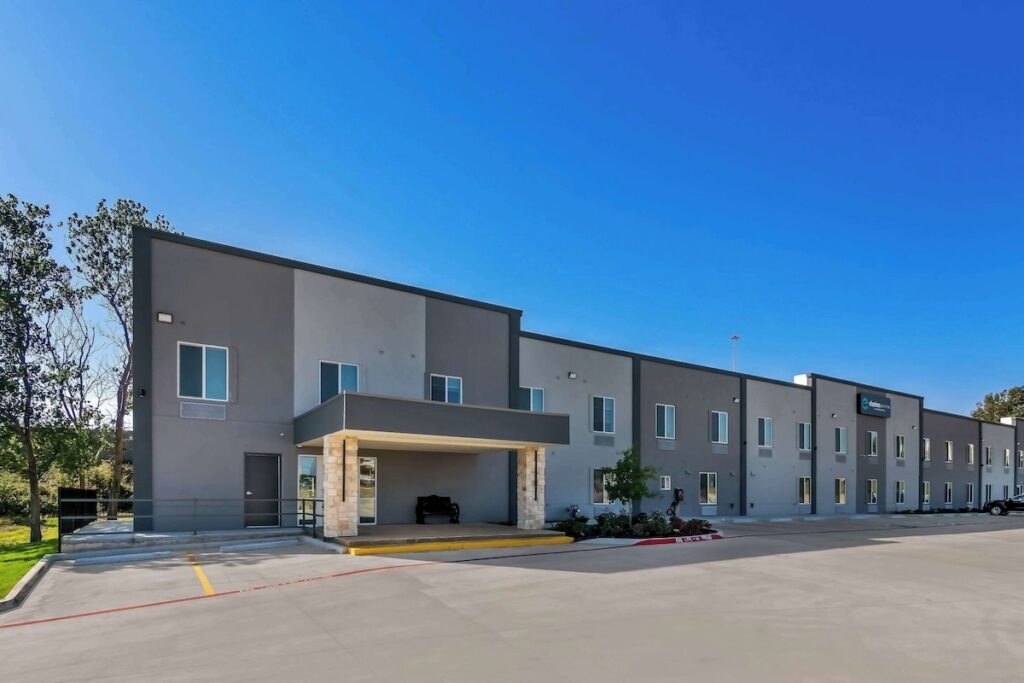 Clarion Pointe - Image 5