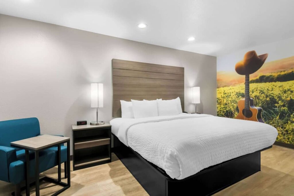 Clarion Pointe - Image 3