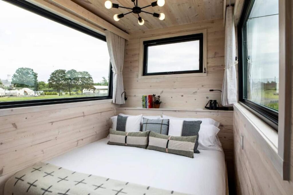 Collective Retreats Governors Island - Image 3