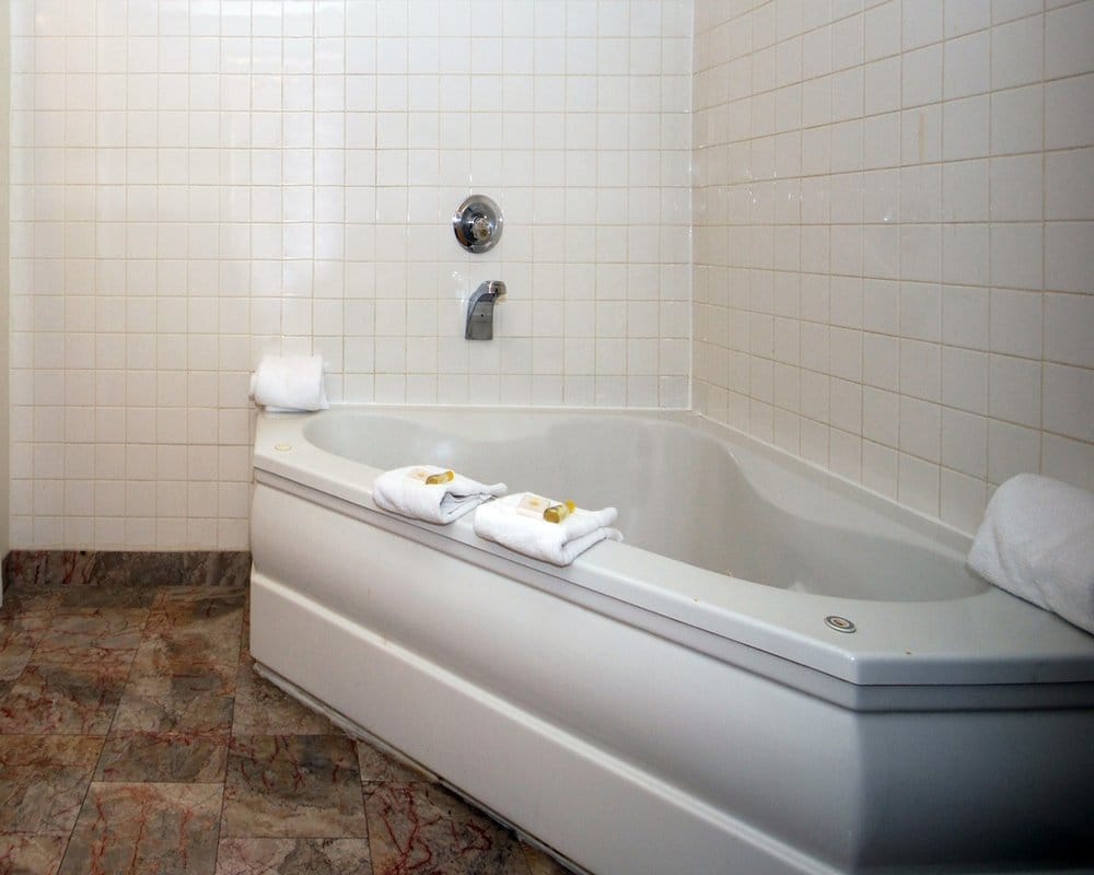 Comfort Inn Downtown Nashville – Music City Center - Image 1