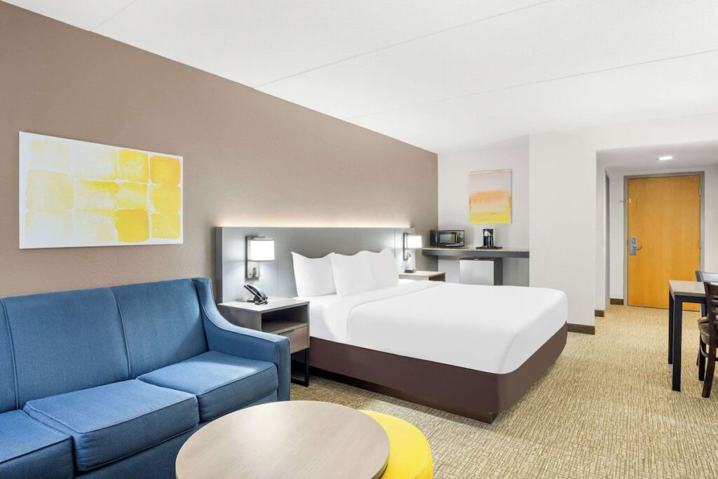 Comfort Inn Gold Coast - Image 3