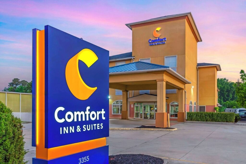 Comfort Inn & Suites Chesapeake – Portsmouth - Image 2