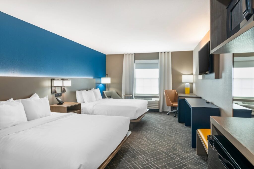 Comfort Inn & Suites Chesterfield – St. Louis - Image 4