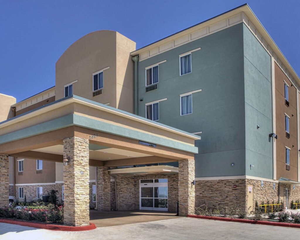 Comfort Inn & Suites Fort Worth West - Image 5