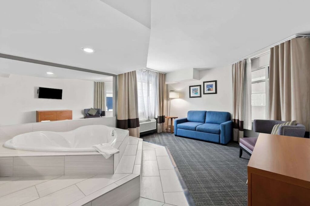 Comfort Inn & Suites Nashville Near Tanger Outlets I-24 Antioch