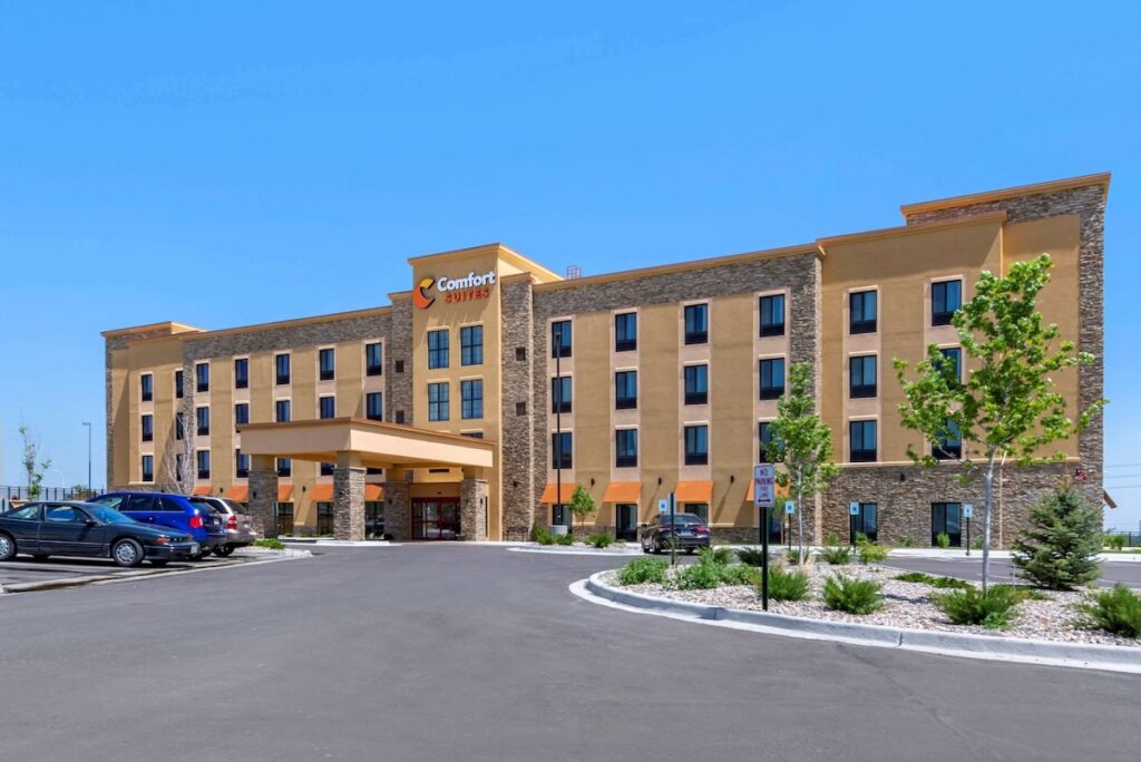 Comfort Suites Broomfield-Boulder/Interlocken - Image 2