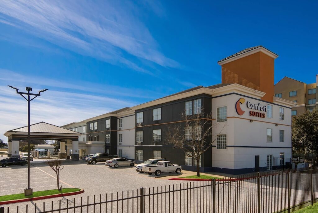 Comfort Suites Fort Worth North Fossil Creek - Image 5