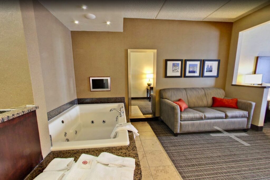 Comfort Suites Green Bay West - Image 3