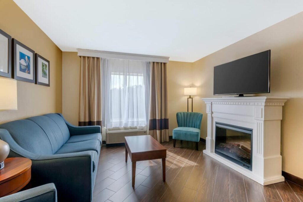 Comfort Suites Lady Lake – The Villages - Image 4