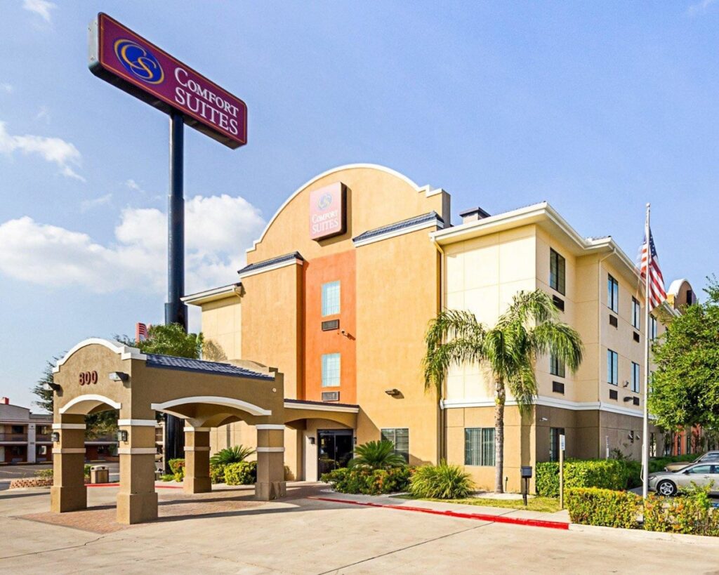 Comfort Suites McAllen - Image 2
