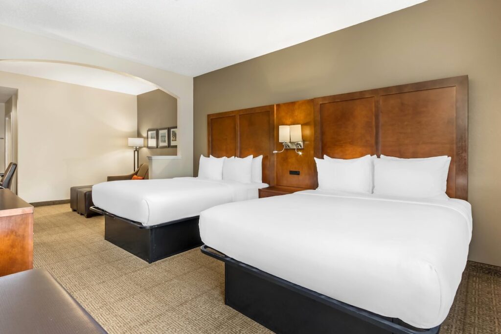 Comfort Suites Myrtle Beach Central - Image 4