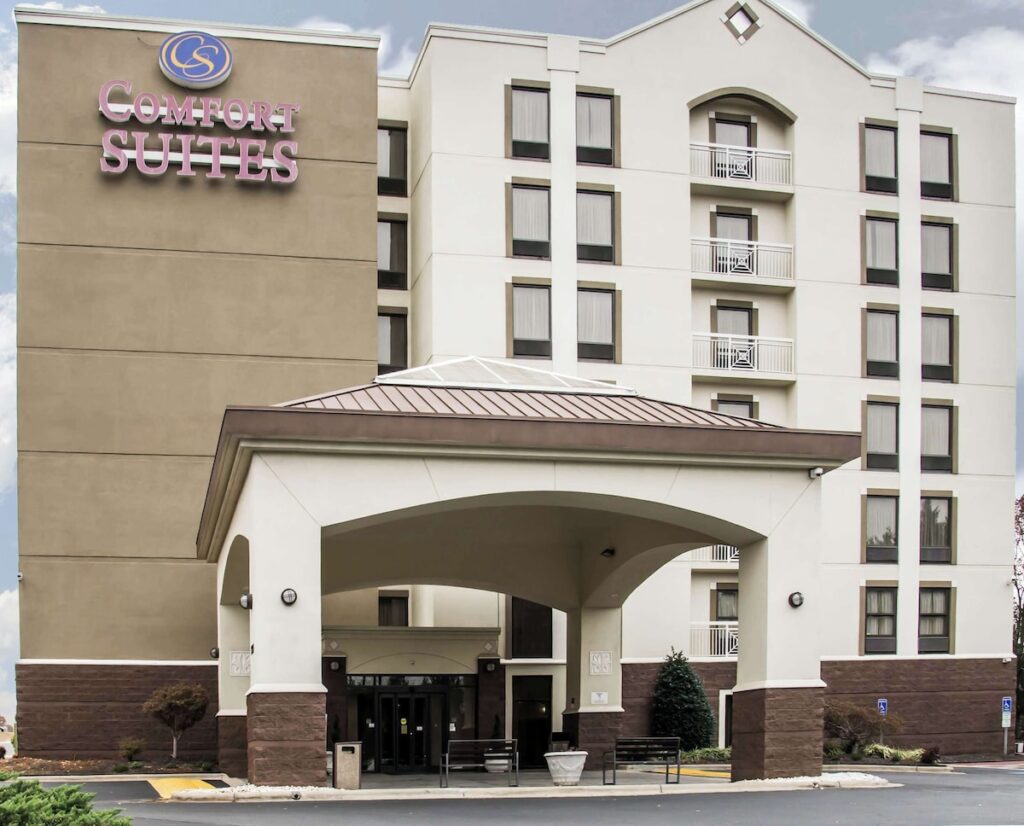 Comfort Suites University – Research Park - Image 2