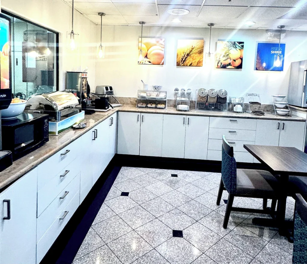 Comfort Suites Westchase Houston Energy Corridor - Image 4