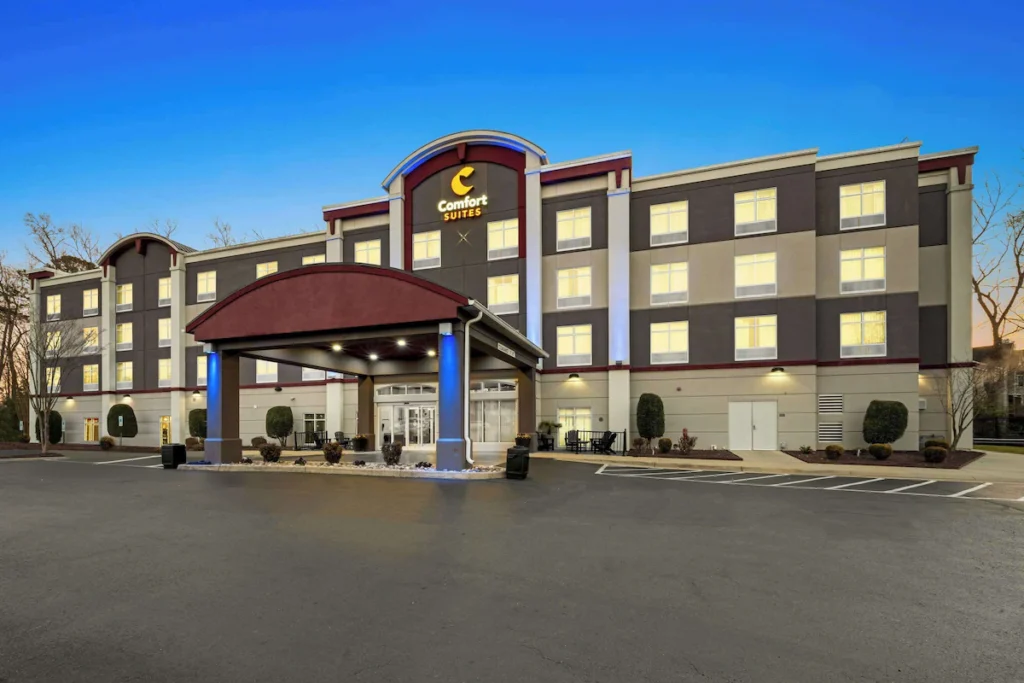 Comfort Suites Williamsburg Historic Area - Image 3