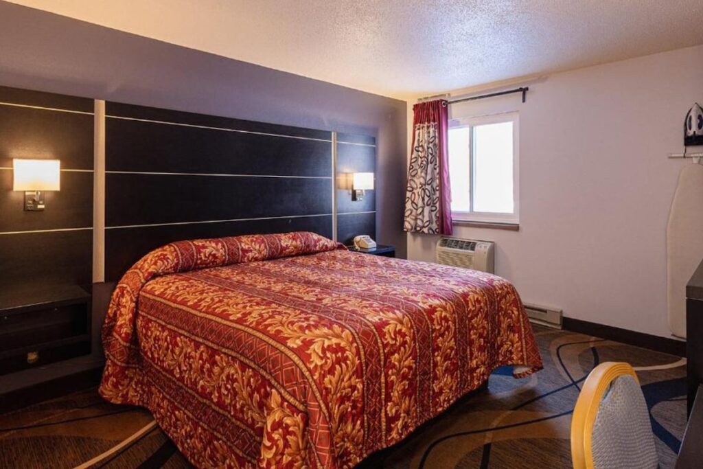 Coratel Inn & Suites by Jasper Hastings - Image 4