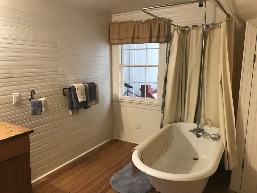 Corner George Inn Bed & Breakfast - Image 1