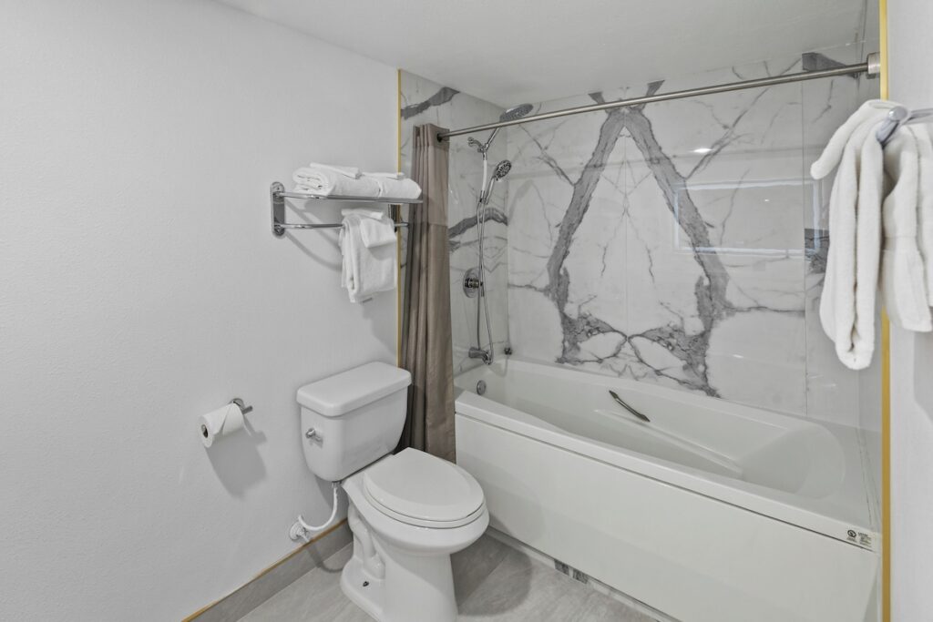 Costa Art Hotel - Image 1