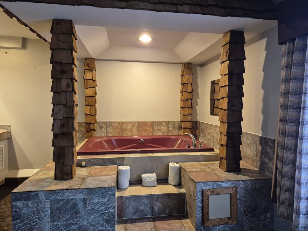 Country Inn & Suites By Radisson, Battle Creek, MI - Image 1