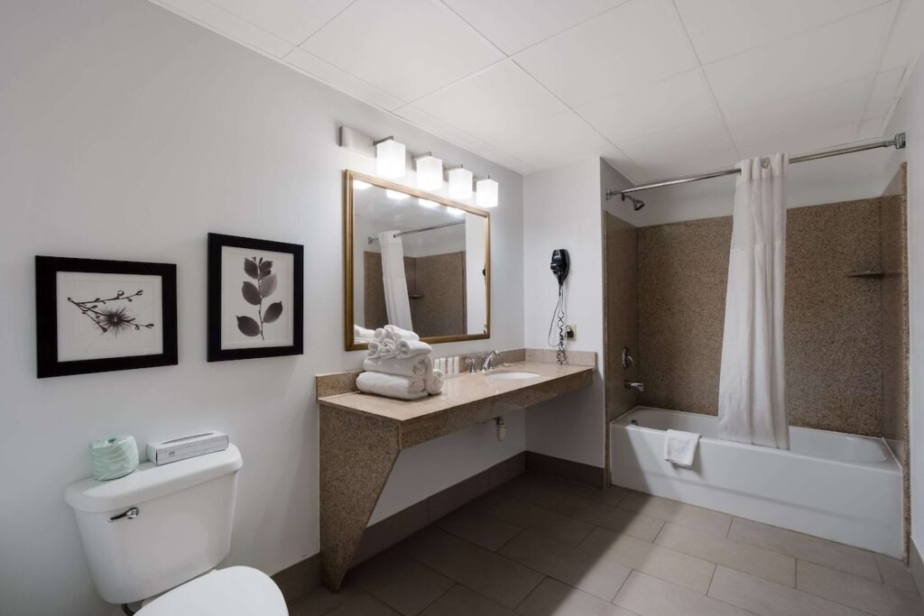 Country Inn & Suites by Radisson, Augusta at I-20, GA - Image 1