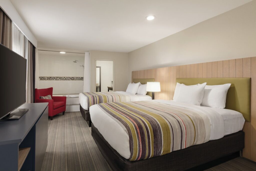 Country Inn & Suites by Radisson, Bakersfield, CA - Image 3