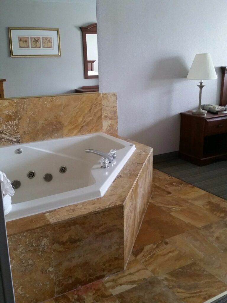 Country Inn & Suites by Radisson, Charlotte University Place, NC - Image 1