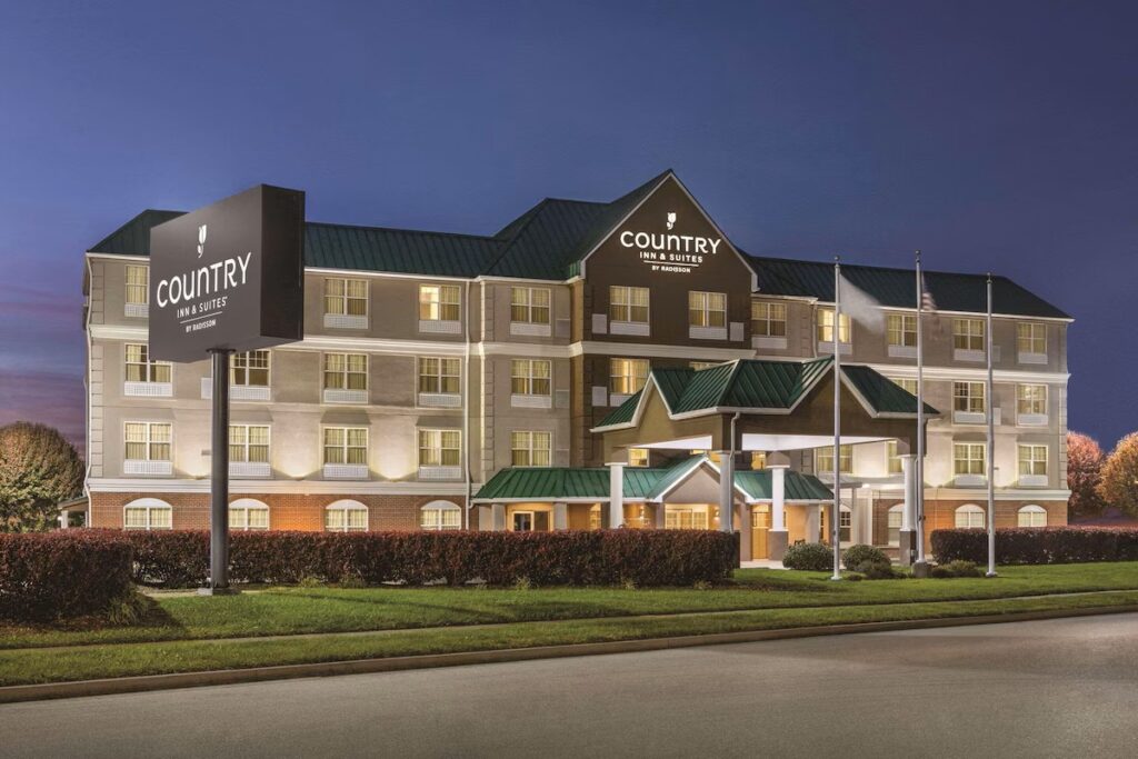 Country Inn & Suites by Radisson, Georgetown, KY - Image 1