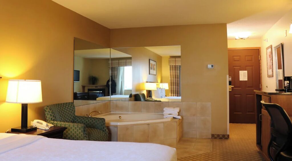 Country Inn & Suites by Radisson, Lincoln North Hotel and Conference Center, NE