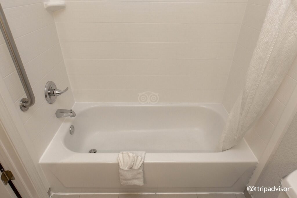 Country Inn & Suites by Radisson, Nashville, TN - Image 1
