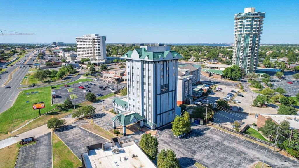 Country Inn & Suites by Radisson, Oklahoma City at Northwest Expressway, OK - Image 4