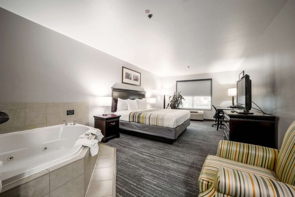 Country Inn & Suites by Radisson, Ontario at Ontario Mills, CA - Image 1