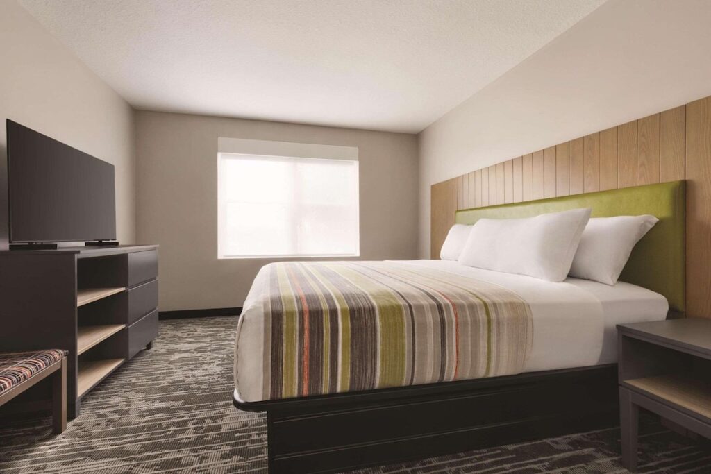 Country Inn & Suites by Radisson, Panama City, FL - Image 3