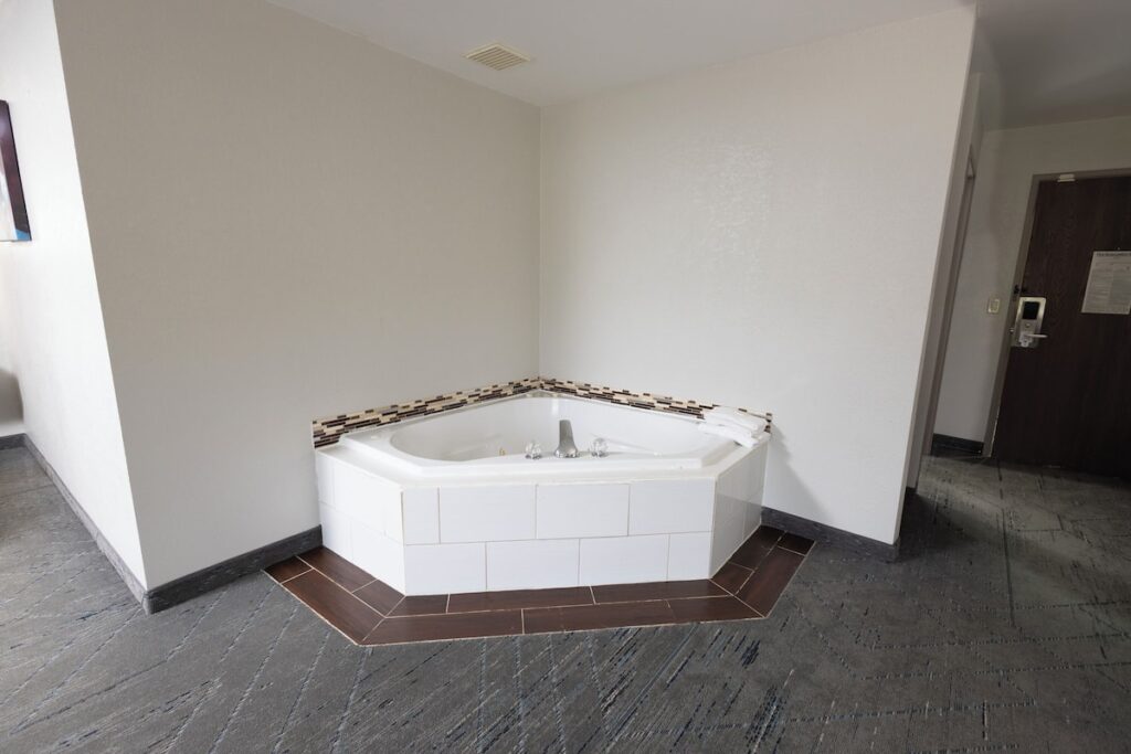 Countryside Inn & Suites