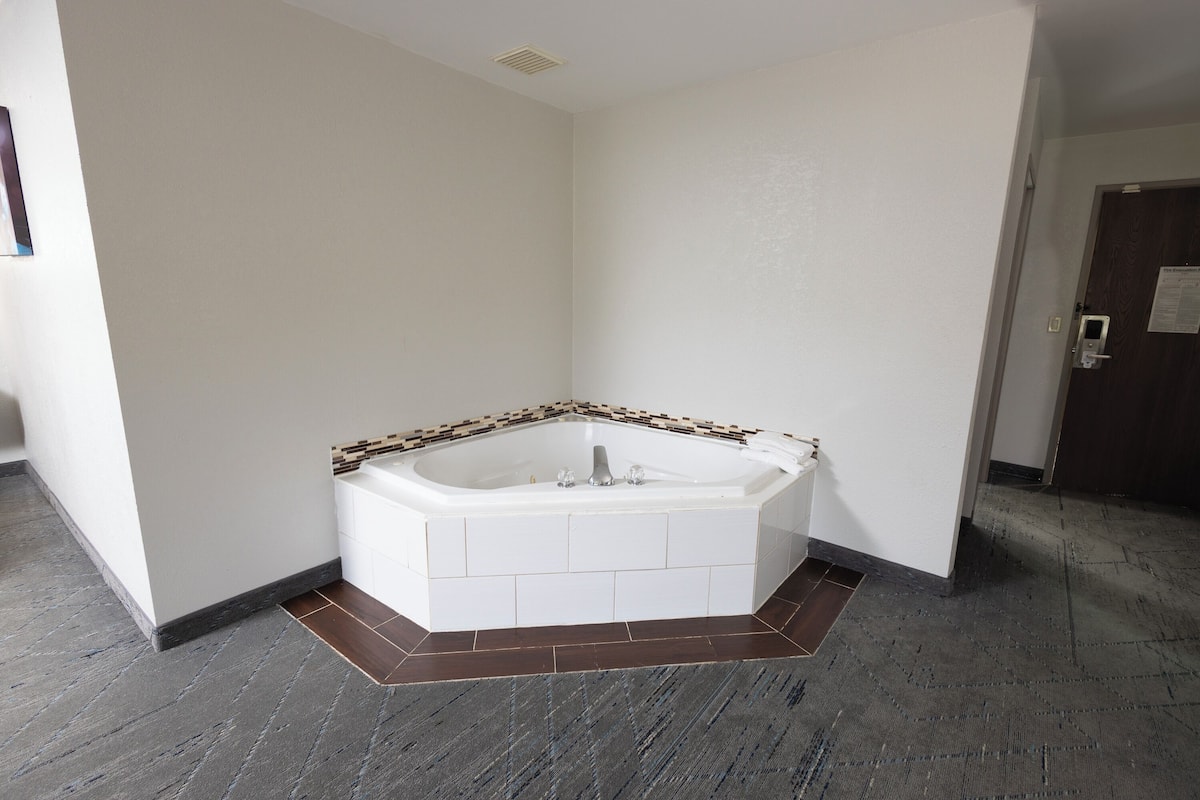 Countryside Inn Suites