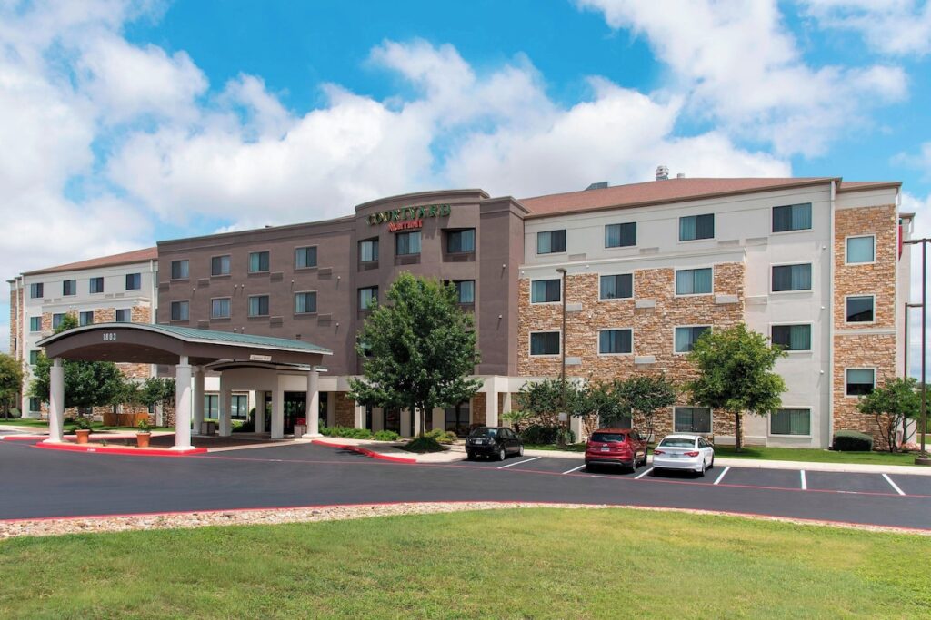 Courtyard by Marriott San Antonio North/Stone Oak at Legacy - Image 5