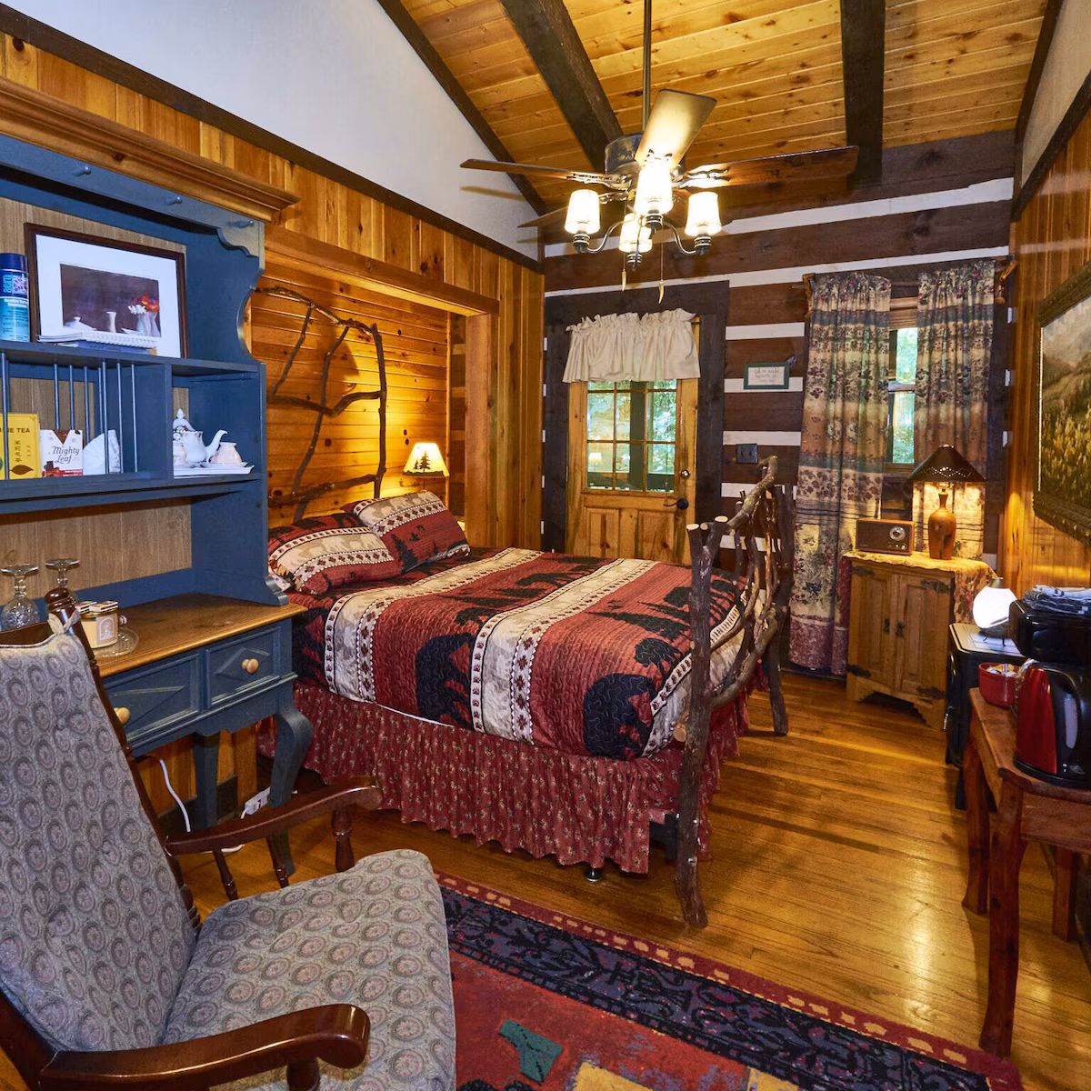 Creekwalk Inn and Cabins - Image 3