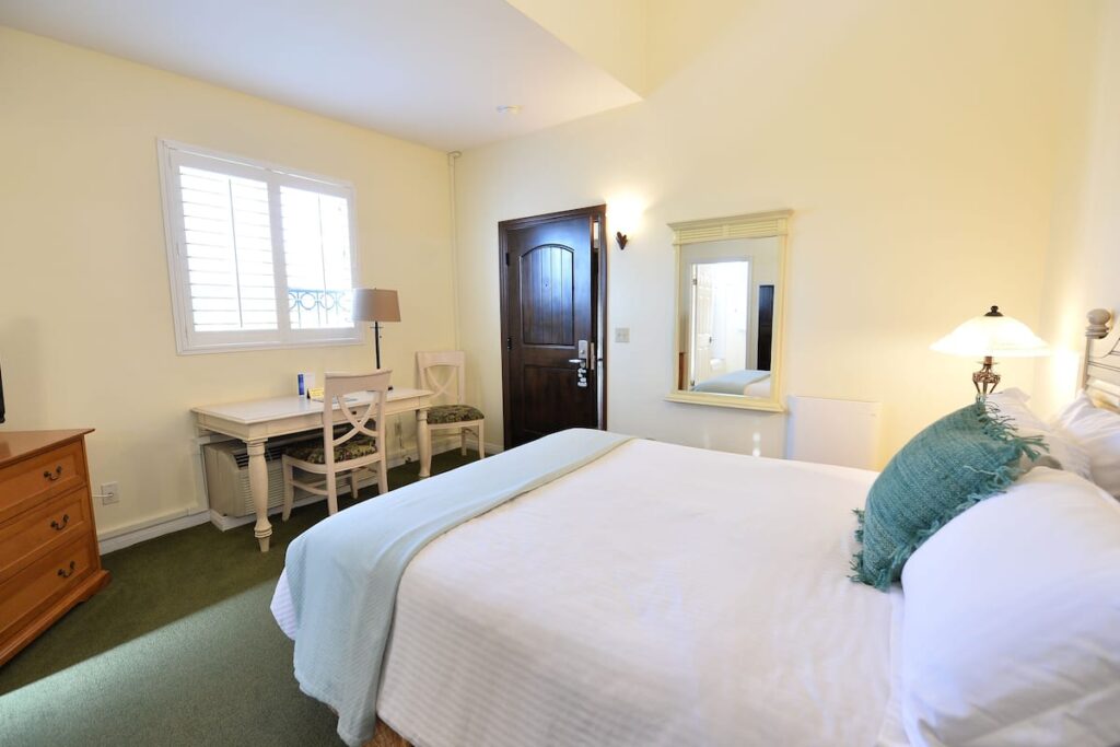 Crown City Inn - Image 3