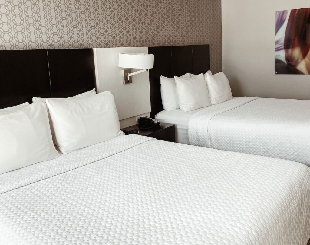 Crowne Plaza Chicago SW – Burr Ridge by IHG - Image 4