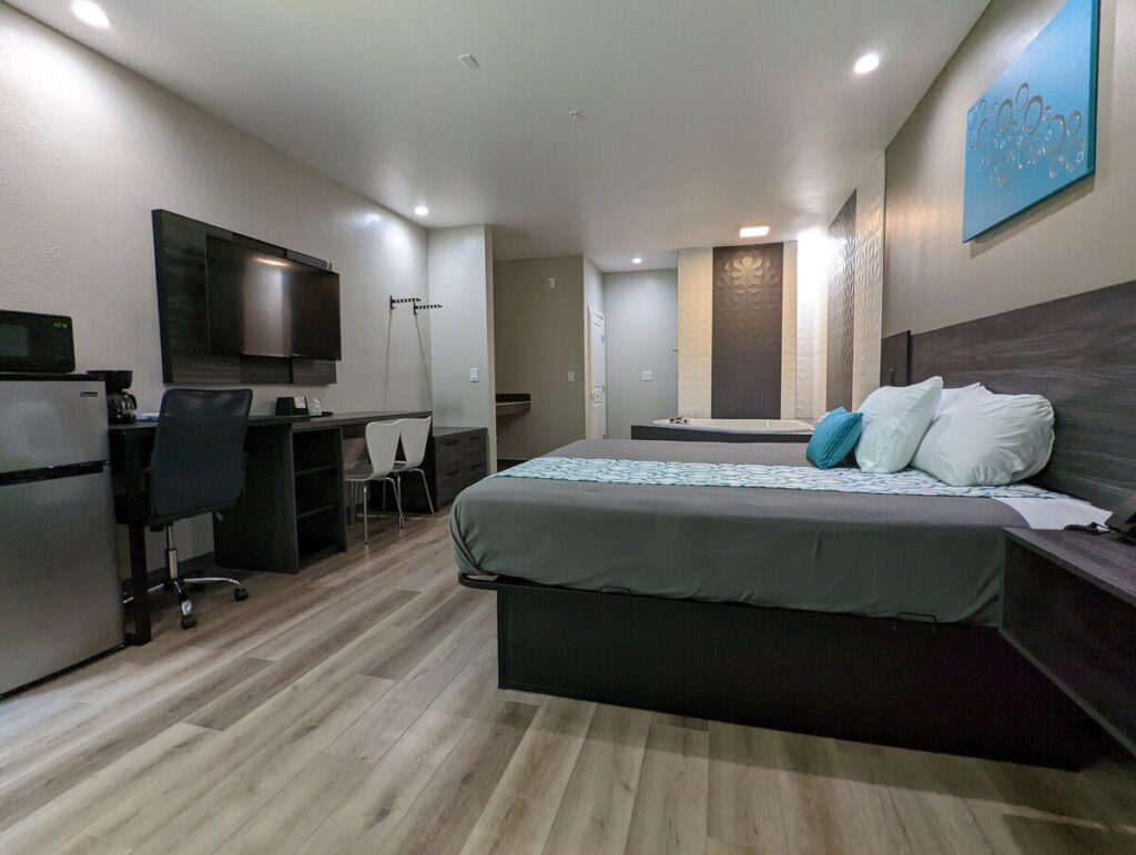 Crystal Inn Jacinto City - Image 1