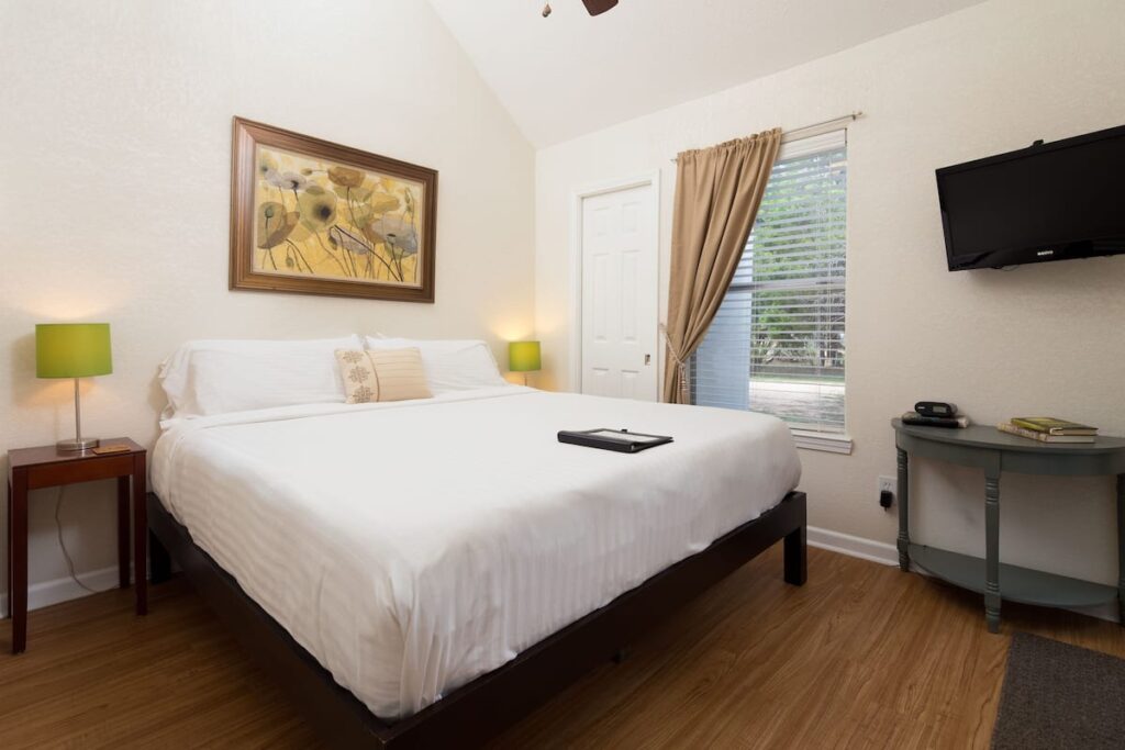 Cypress Creek Cottages - Image 4