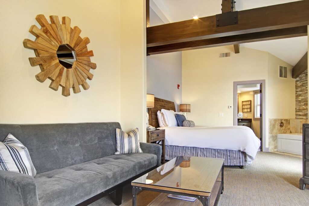 Cypress Inn On Miramar Beach - Image 4