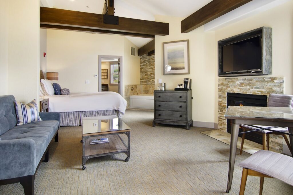 Cypress Inn On Miramar Beach - Image 3